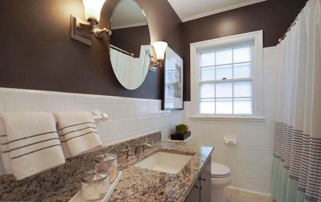 Building Photo - 3626 6th St S