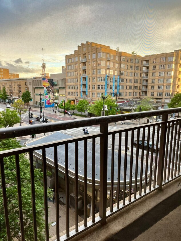 Foto principal - 1390 Kenyon St NW