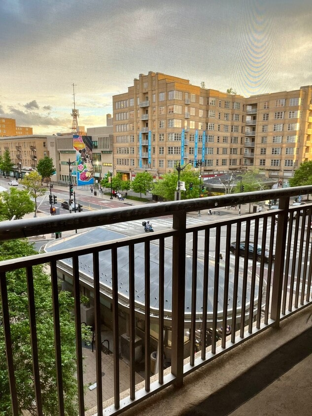 Photo - 1390 Kenyon St NW-530