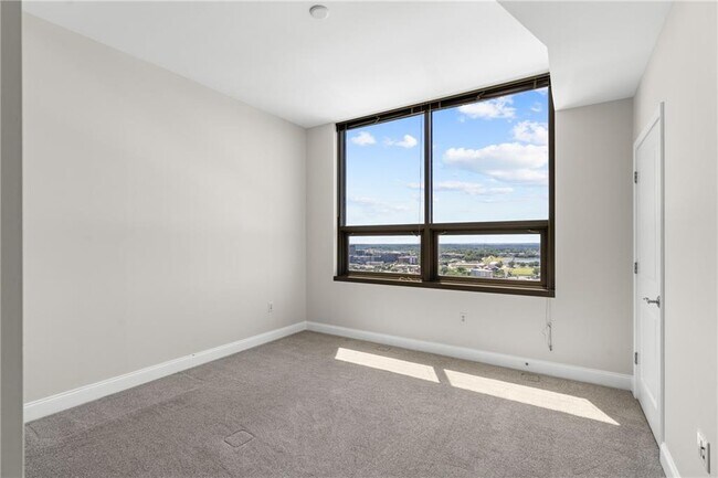 Building Photo - 270 17th St NW