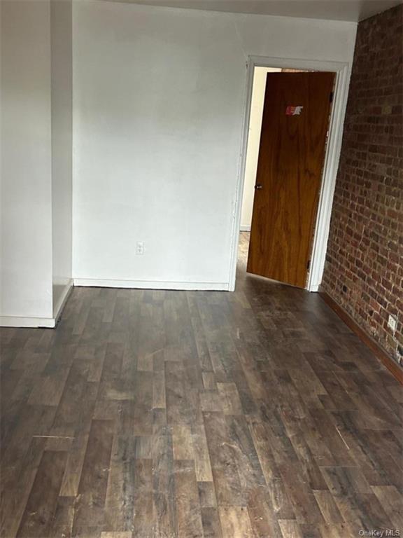 Foto del edificio - 8 Main St St