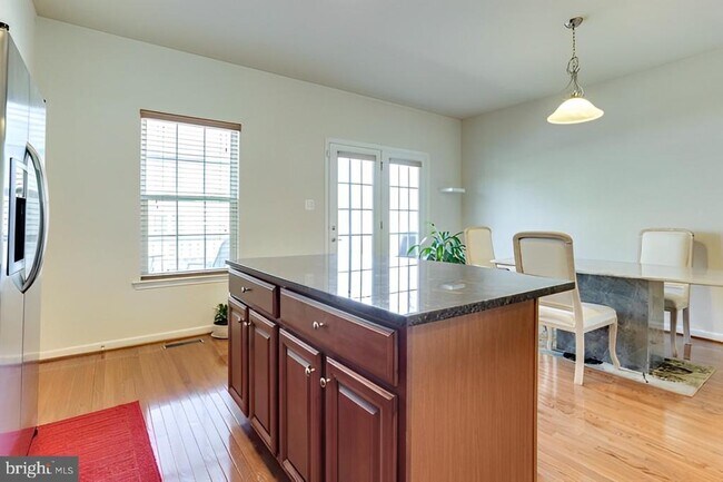 Building Photo - 3917 Broadheath Cir