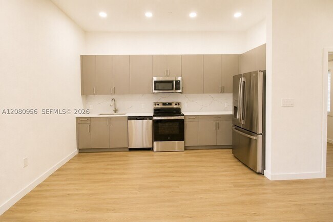 Building Photo - 19428 SW 125th Ave