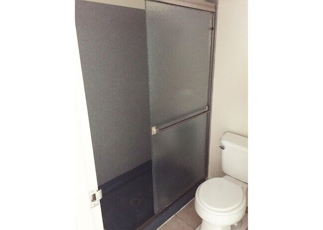 Foto del edificio - 550 Lowell Ave