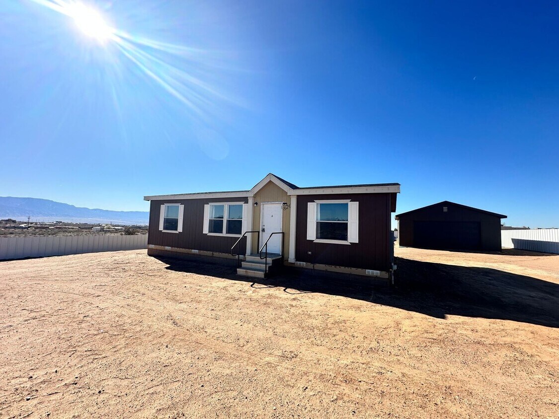 Primary Photo - NE Rio Rancho | 3 Bed / 2 Bath | 2 Car Gar...