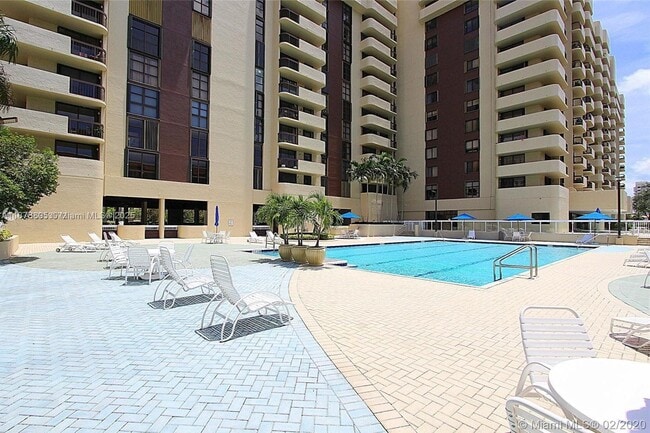 Building Photo - 600 Biltmore Way