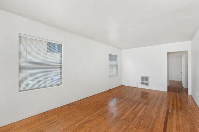 Foto del edificio - Kendall Units