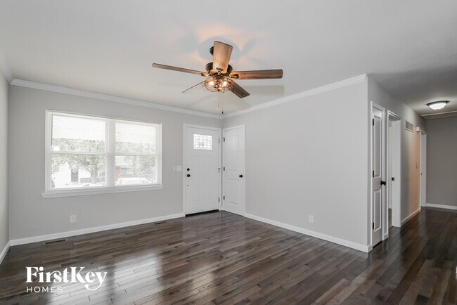 Foto del edificio - 1706 Pebble Brook Dr