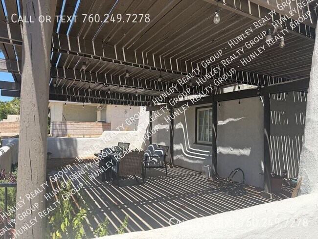 Foto del edificio - 14174 Topmast Dr