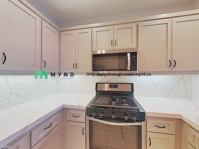 Building Photo - 2 br, 2 bath  - 4470 Brisbane Way Unit 6