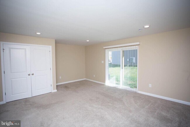 Foto del edificio - 239 Macoun Way