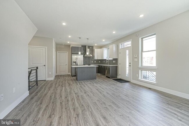 Foto del edificio - 300 W Jefferson St