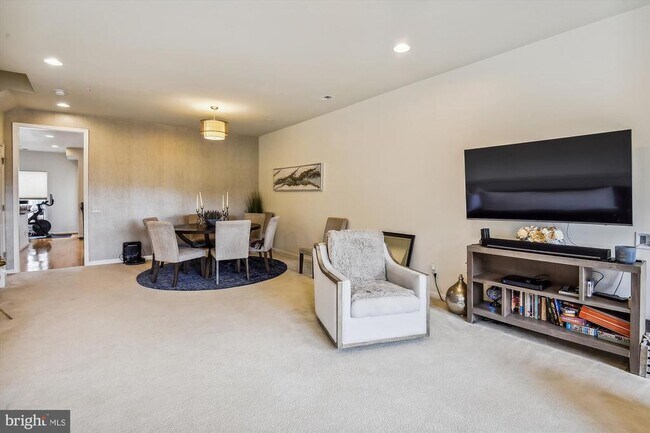 Foto del edificio - 3028 Rittenhouse Cir