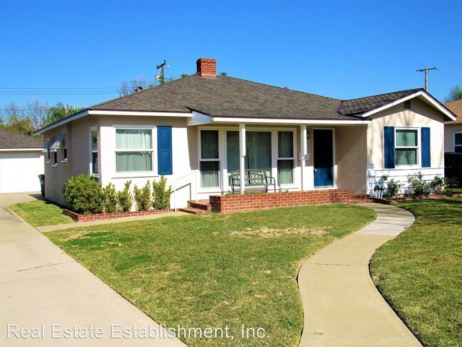 Building Photo - 1423 E Maple Ave