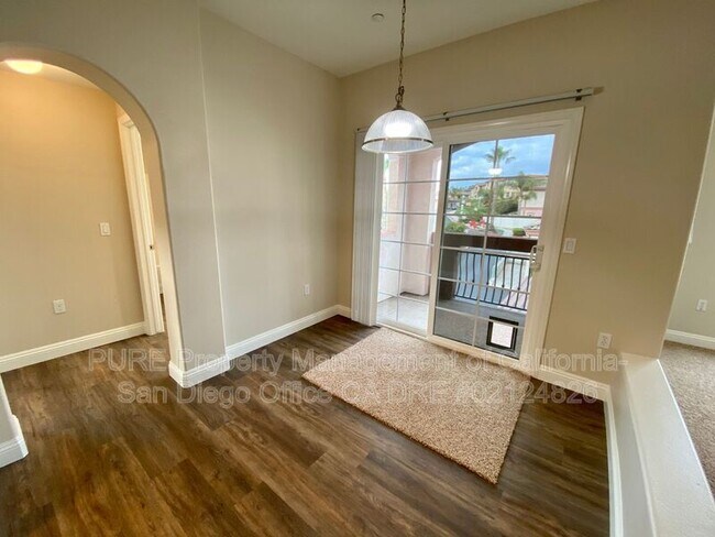 Building Photo - 2707 Lake Pointe Dr