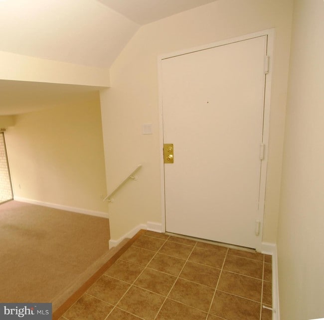 Building Photo - 14442 Parkvale Rd
