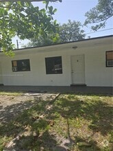 Building Photo - 14746 NE 6th Ave