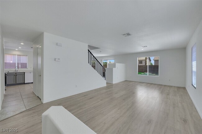 Foto del edificio - 3244 Little Stream St