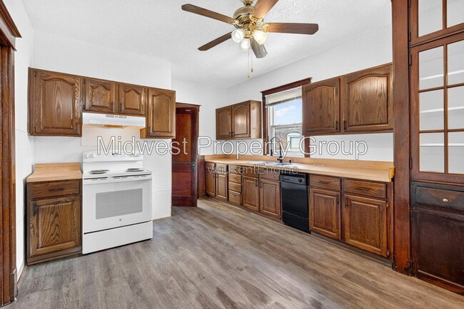 Building Photo - 1208 Verl Pl