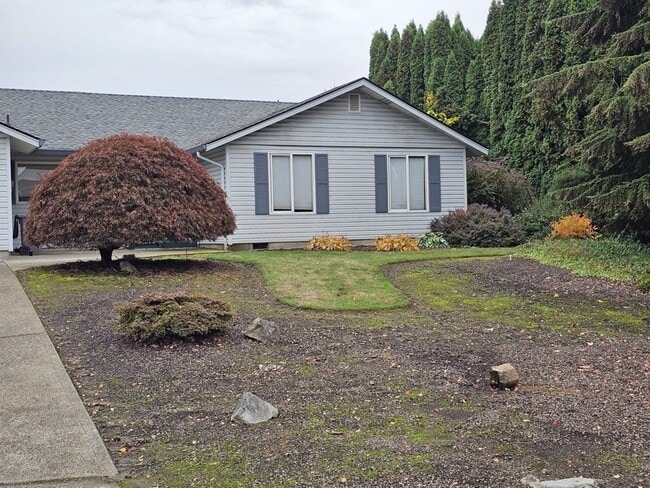 Building Photo - 11019 NW 33rd Ave