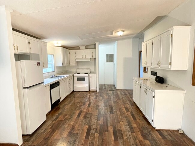 Building Photo - 2676 SC-34