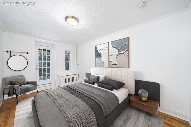 Building Photo - 1027 Park Ave