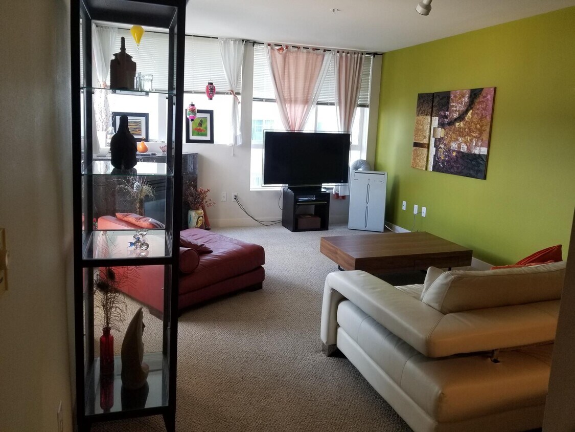 300 110th Ave NE Unit 608, Bellevue, WA 98004 Condo for Rent in Bellevue, WA