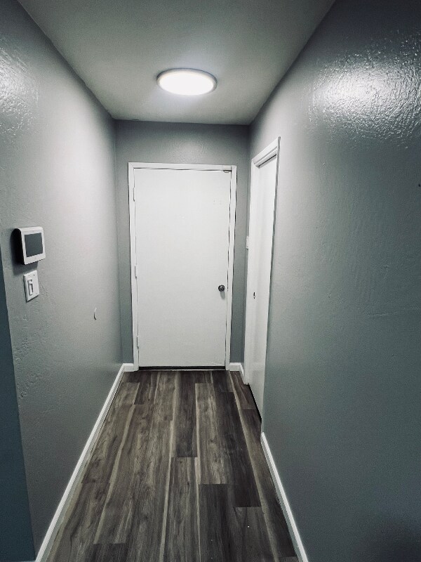 Foto del edificio - 6704 Larchmont Dr