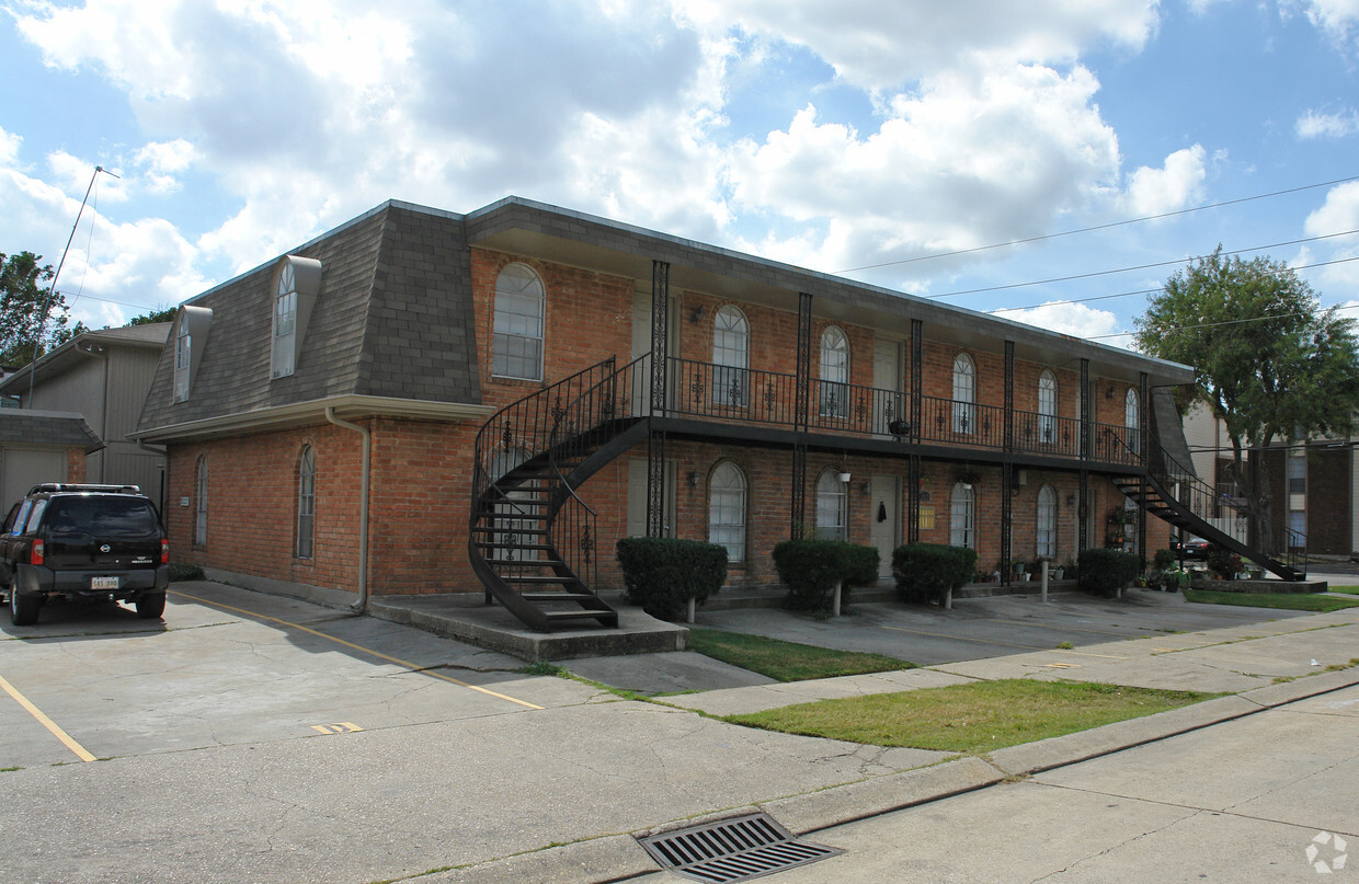 Foto principal - 2417 Houma Blvd