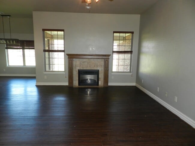 Building Photo - 1115 Apple Creek Dr