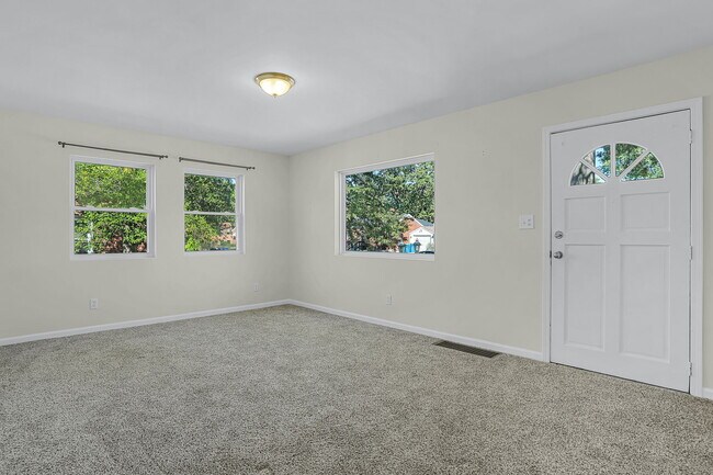 Foto del edificio - 1217 Grant Dr