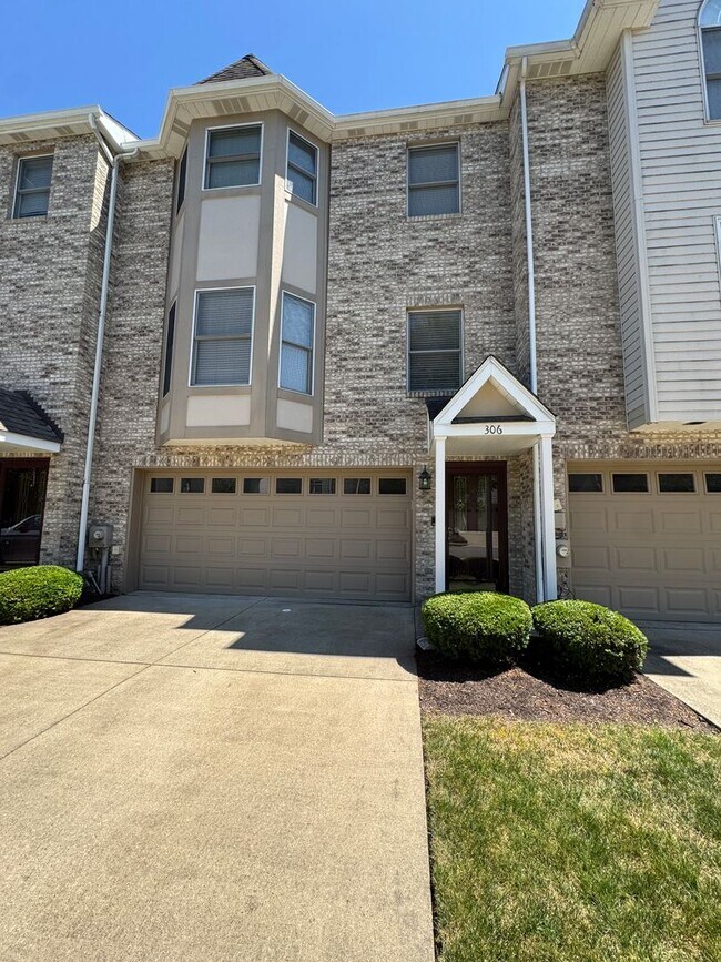 Foto del edificio - 2 Bed 2 full and 2 1/2 Bath- Imperial PA