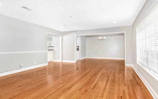 Foto del edificio - 2327 Dorrington St