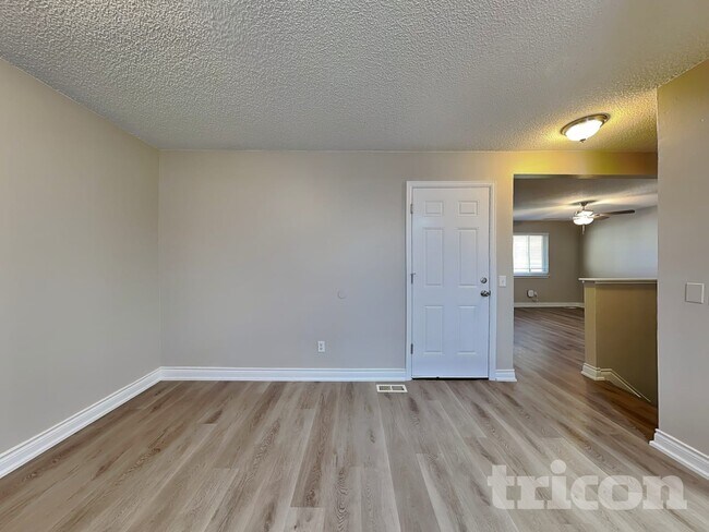 Building Photo - 12981 Knight Ct