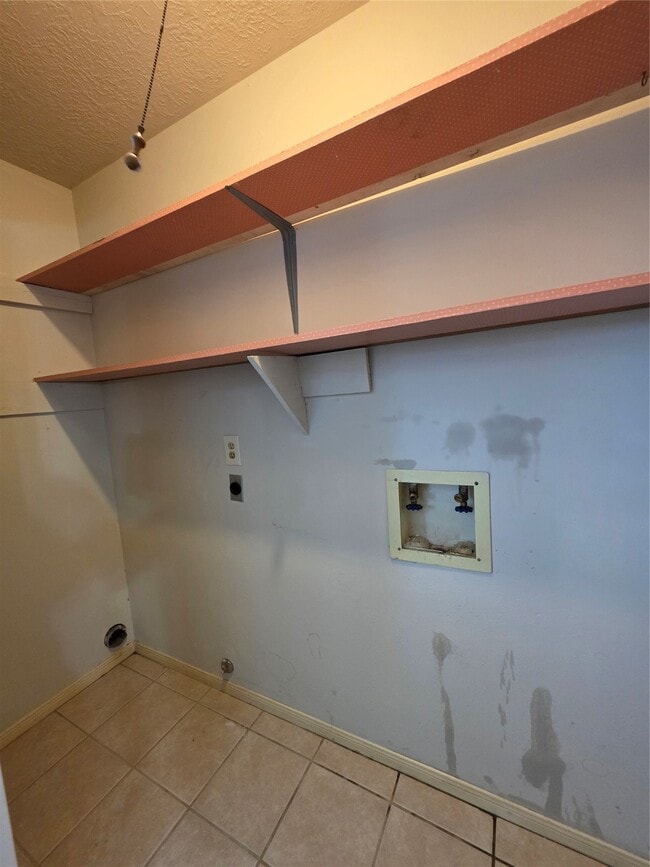 Building Photo - 1969 Country Village Blvd