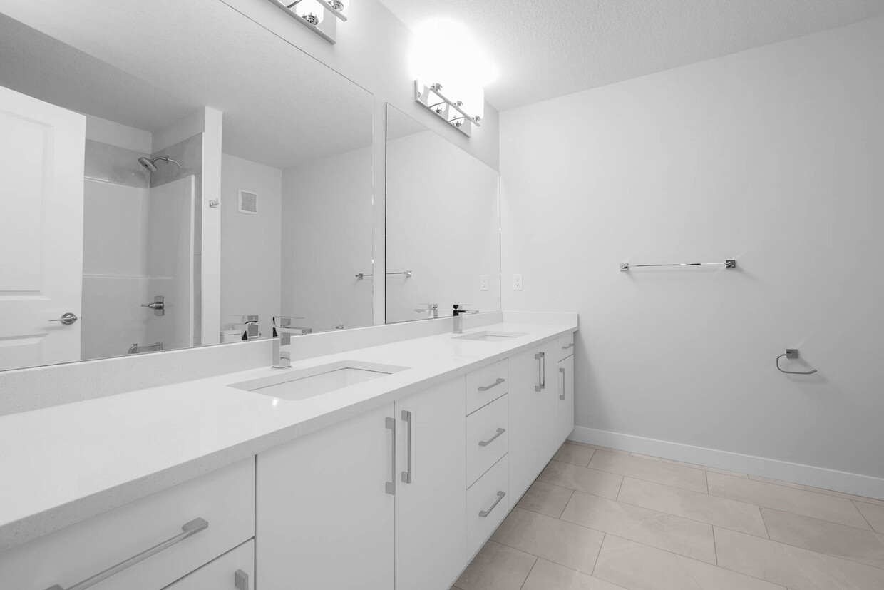 Primary Photo - Beautiful Brand New 3 Bedroom/2.5 Bath Upp...
