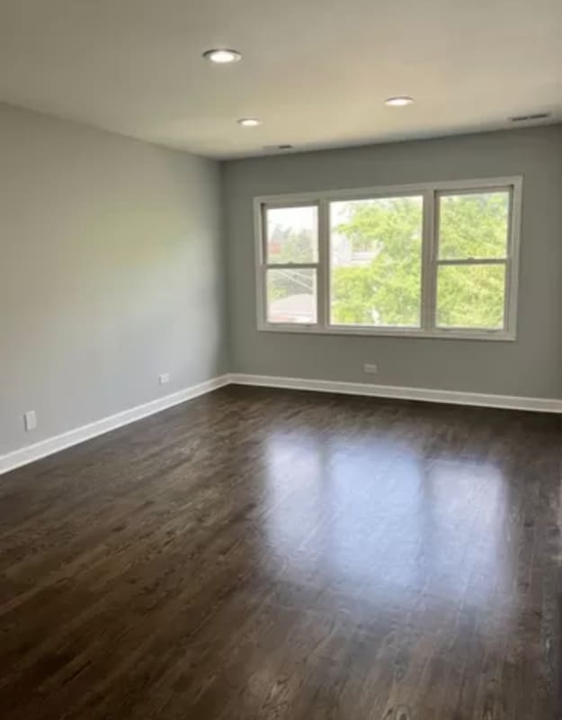 Building Photo - 2817 N Avers Ave