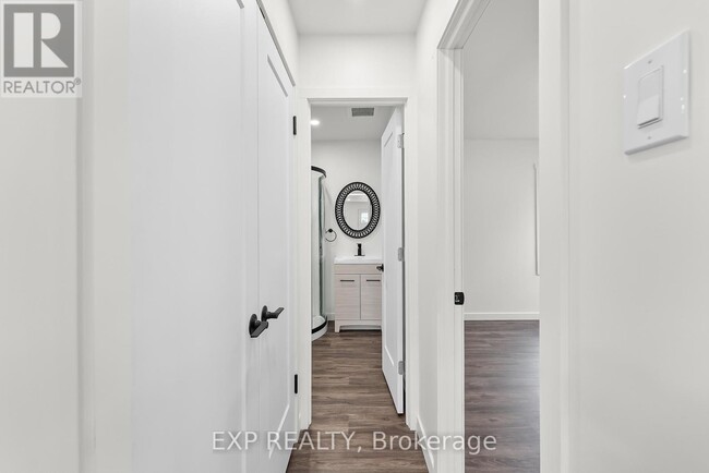 Building Photo - 23 Sandown St