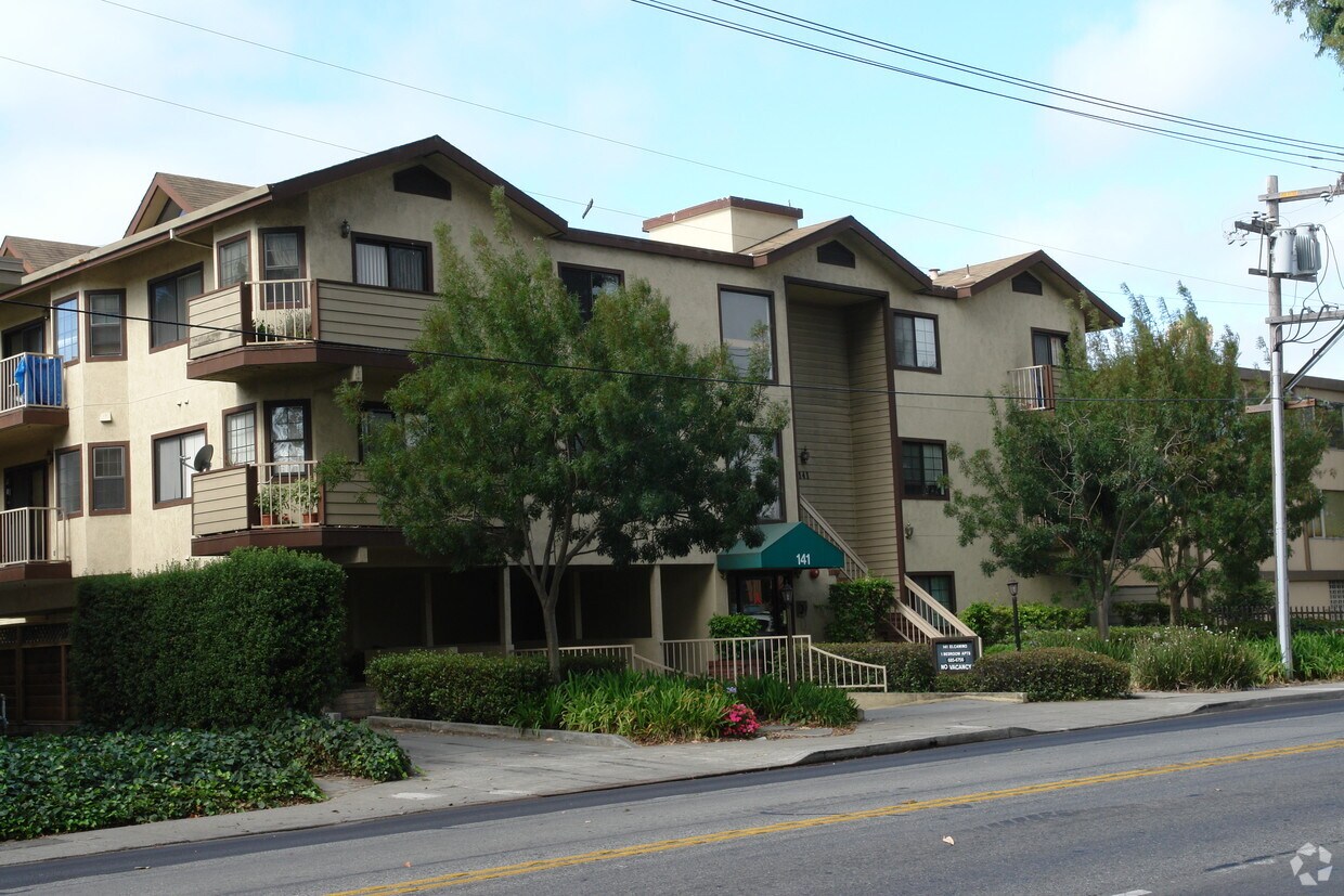 141 El Camino Real Burlingame Ca 94010 Apartments Burlingame Ca Apartments Com