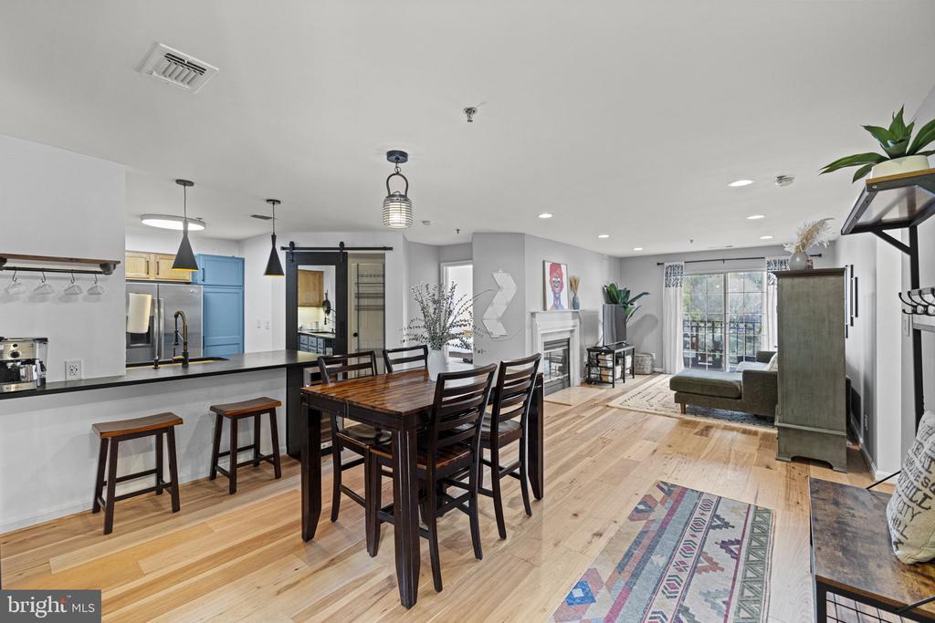 Foto principal - 1100 Quaker Hill Dr