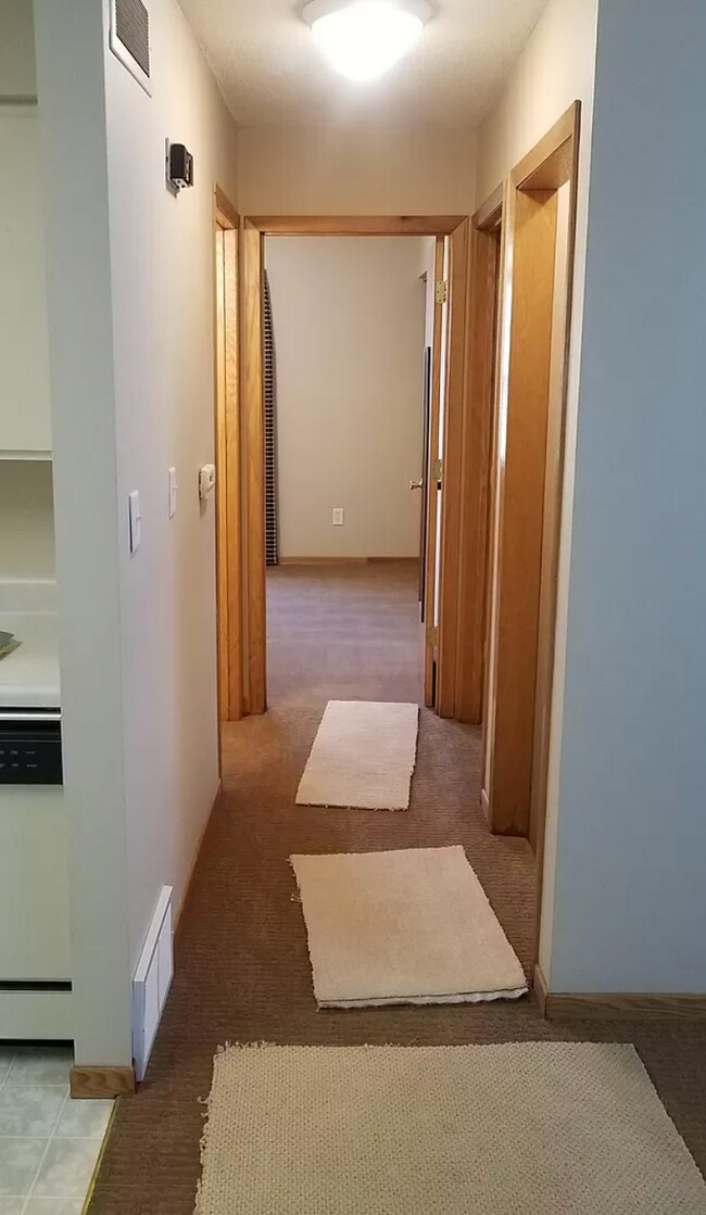 hallway - 2324 Crescent Dr