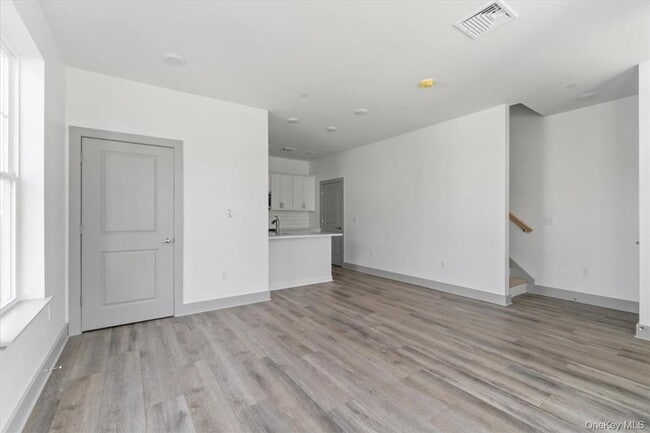 Building Photo - 75 Forester Ave