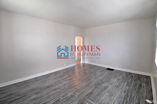 Foto del edificio - Two Bedroom House | Move In Ready!