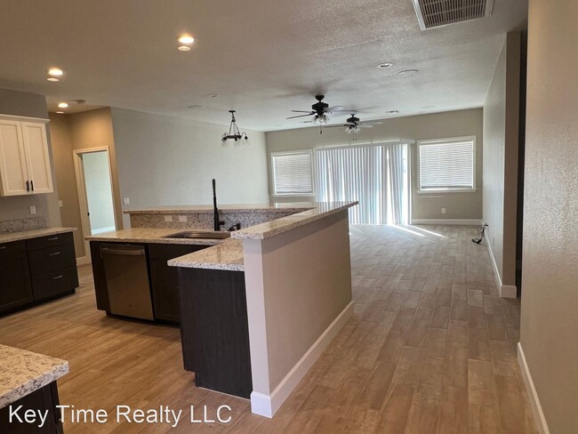 Building Photo - 3 br, 2 bath House - 2228 Hammer Ln