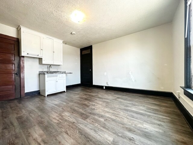 Primary Photo - 426 S Jefferson St