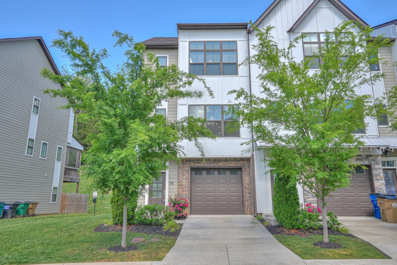 Foto principal - 175 Stonecrest Dr