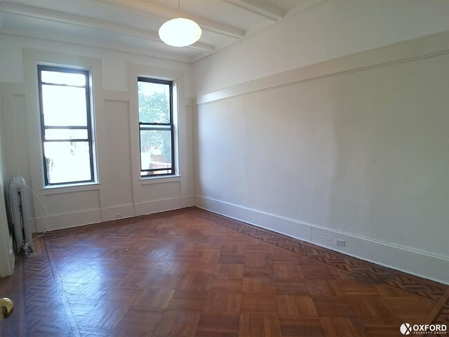 Building Photo - 327 Sterling Pl
