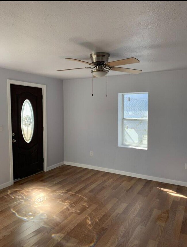 Foto del edificio - 1507 E 16th St