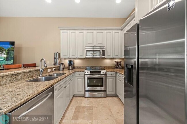 Foto del edificio - 423 SW 16th St