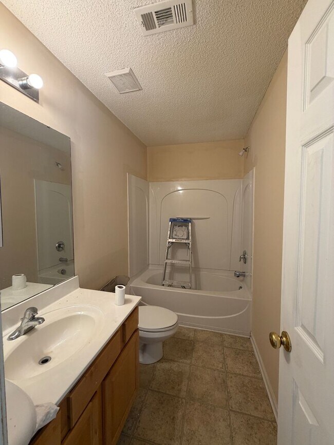 Foto del edificio - 5137 Magnolia Tree Ln